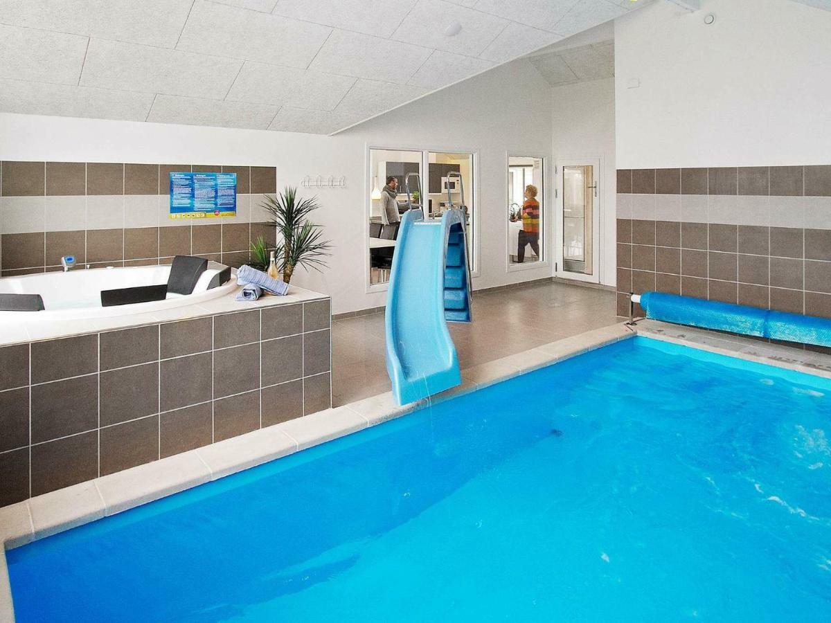 18 Person Holiday Home In Hasselberg Kappeln Eksteriør bilde